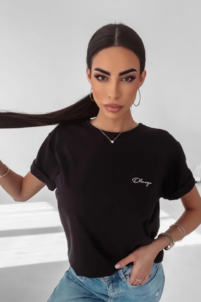 Černé dámské tričko Ola Voga s minimalistickou výšivkou