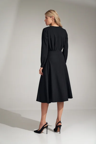 Černé volánkové šaty s půlkruhovým výstřihem - Noir