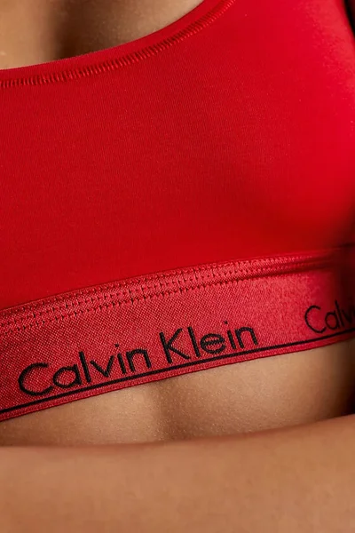 Calvin Klein červená braletka pro dámy bez výztuže