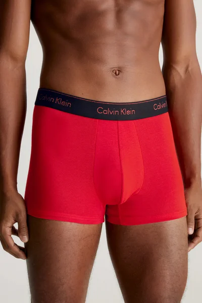 Moderní červené pánské boxerky Calvin Klein