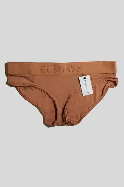 Dámské kalhotky v barvě těla Calvin Klein