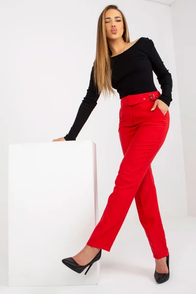 Červené dámské kalhoty s páskem - Viskózové pohodlí
