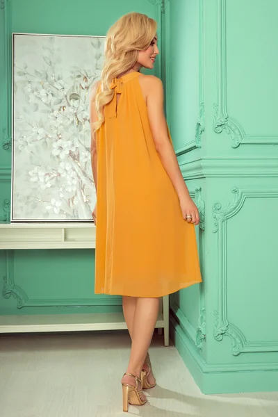 Dámské aLIZEE - Dámké šifonové šaty v medové barvě se zavazováním  Numoco