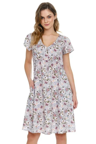 Luxusní dámská noční košilka s květy od dn-nightwear
