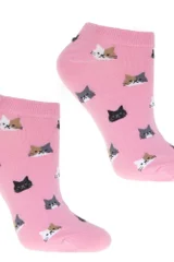 Růžové kotníkové ponožky s kočičím vzorem od Moraj