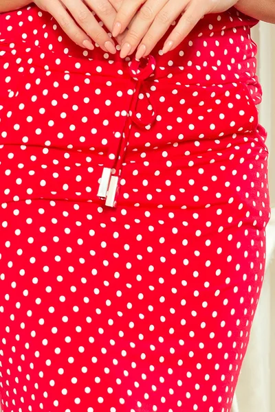 Dámské červené sportovní puntíkované šaty Numoco