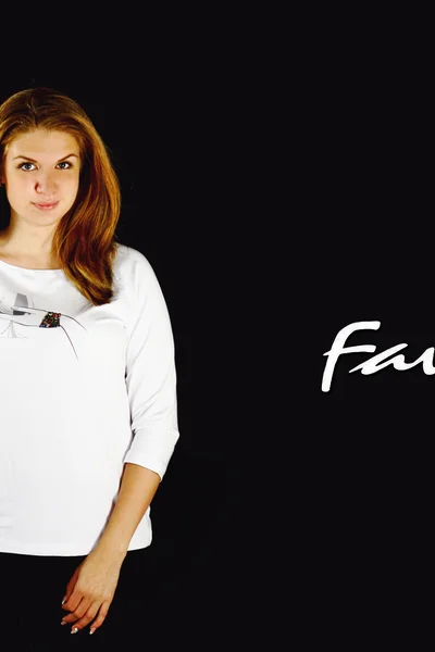 Bílé dámské triko Favab s kamínky Swarovski