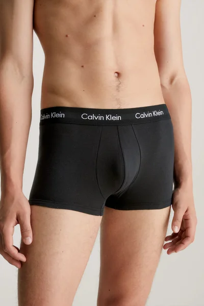 Černé stretchové pánské boxerky Calvin Klein s nízkým pasem