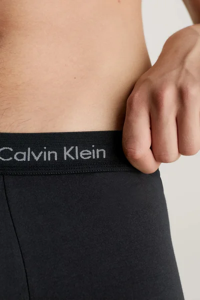 Černé stretchové pánské boxerky Calvin Klein s nízkým pasem