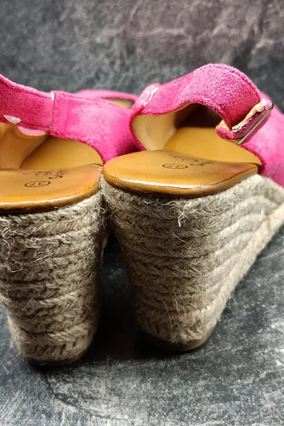 Dámské fuchsiové espadrilky na podpatku Inello