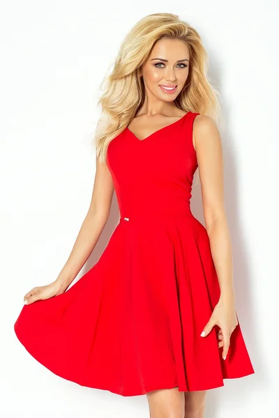 Červené šaty Numoco s výstřihem ve tvaru srdce