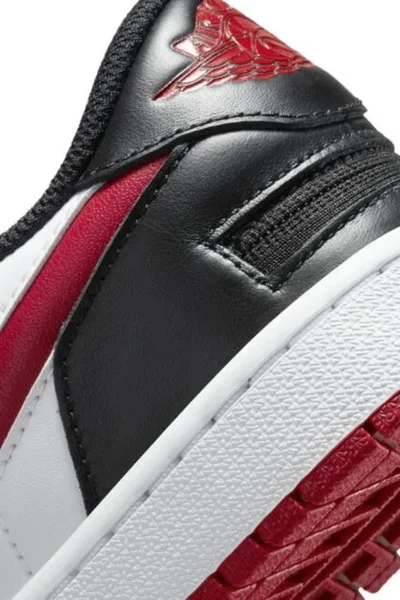 Červenobílé pánské sportovní boty Nike Air Jordan 1 Low