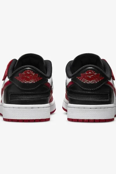 Červenobílé pánské sportovní boty Nike Air Jordan 1 Low