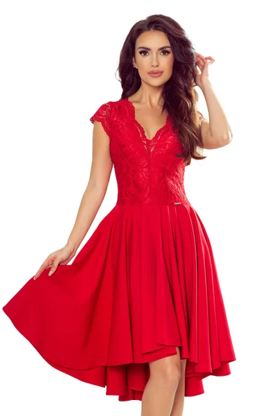 Červené dámské šaty s delším zadním dílem a krajkovým výstřihem Numoco
