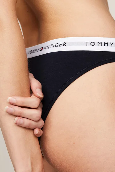 Dámské černé kalhotky s logem - Elegantní pohodlí Tommy Hilfiger