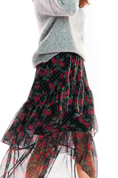 Květovaná černá tylová sukně s asymetrickým střihem Awama