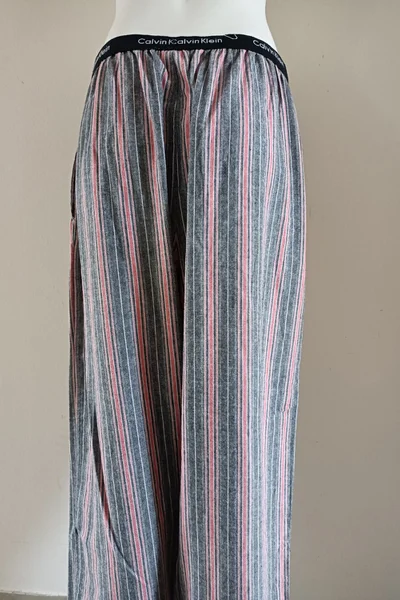 Pruhované pánské volnočasové kalhoty - Calvin Klein
